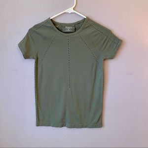 Athleta Foothill Tee in Olive